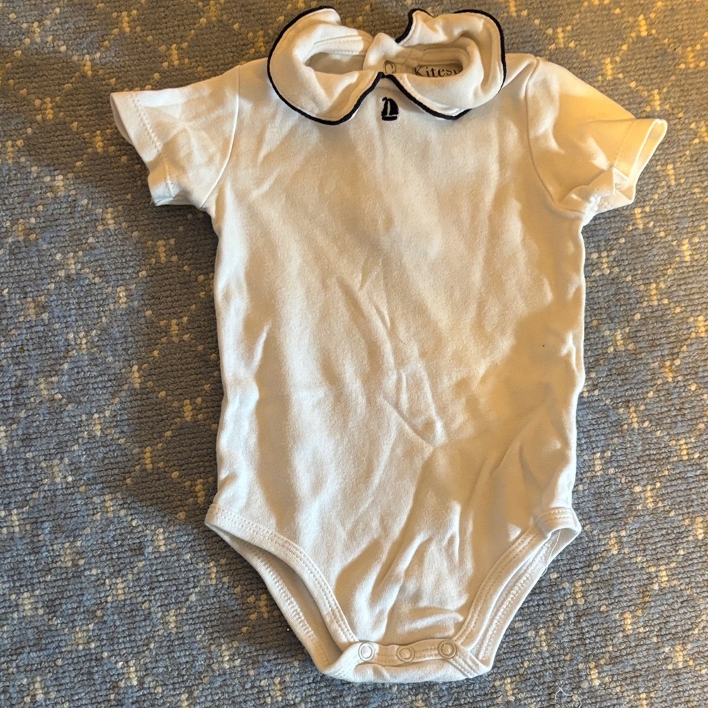 Kitestrings EUC White Baby Onesie with Navy Trim Nautical Sz 6-9M
